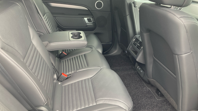 Land Rover Discovery 3.0 D350 Dynamic SE 5dr Auto Diesel Station Wagon